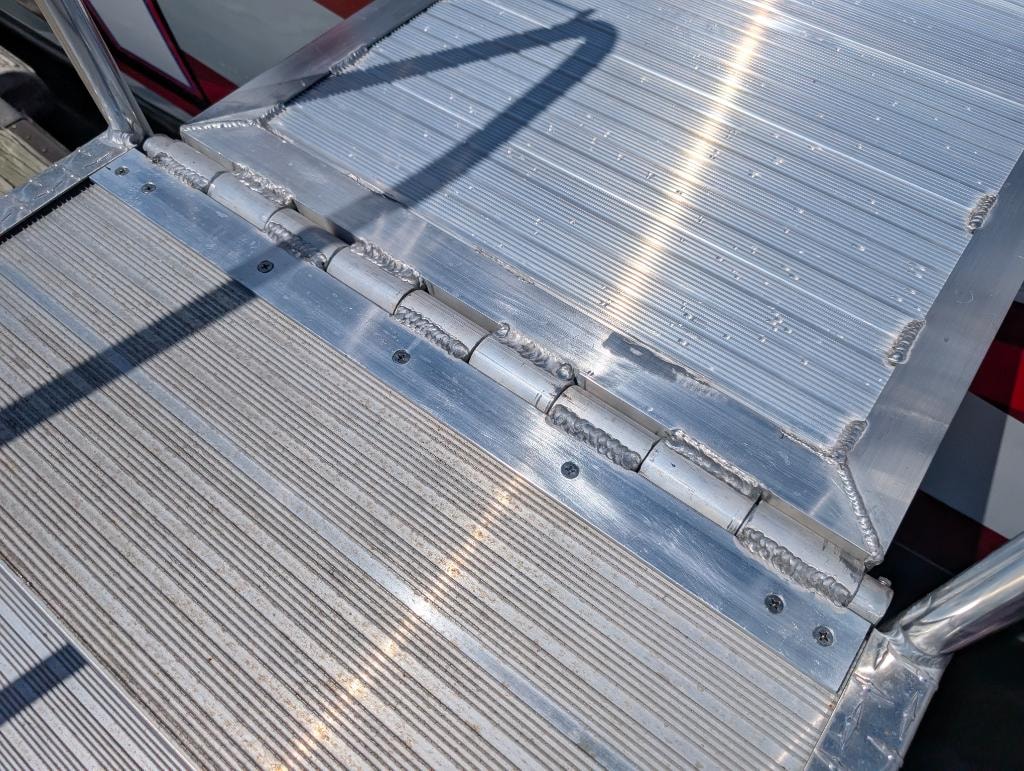 Weld Detail — Hinge Assembly